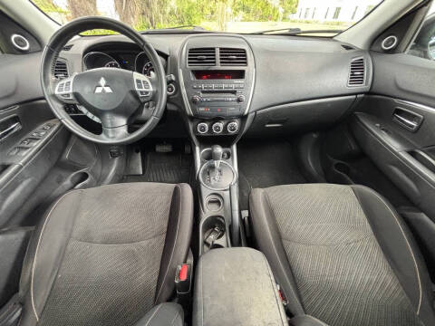 2013 Mitsubishi Outlander Sport SE