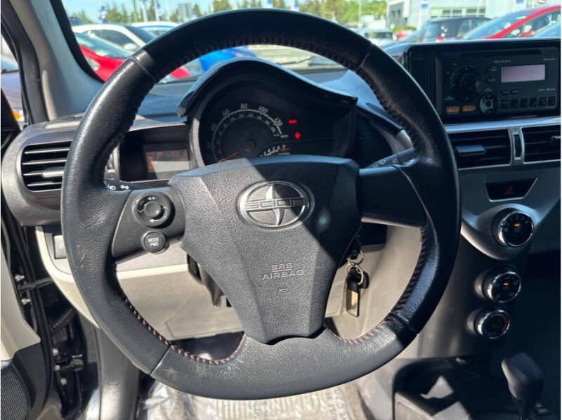 2013 Scion iQ