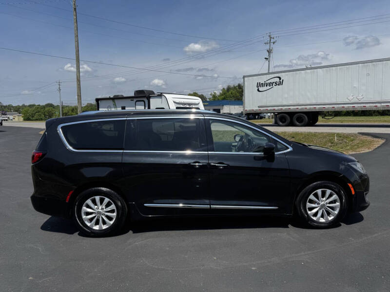 2019 Chrysler Pacifica Touring L