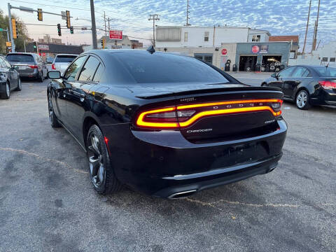 2016 Dodge Charger SXT