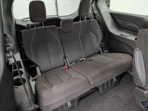 2024 Chrysler Pacifica Touring