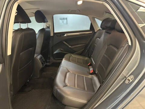 2018 Volkswagen Passat 2.0T SE