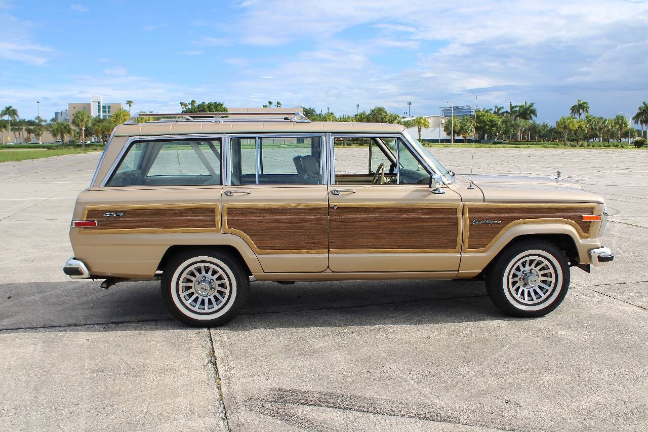 1989 Jeep Grand Wagoneer 93
