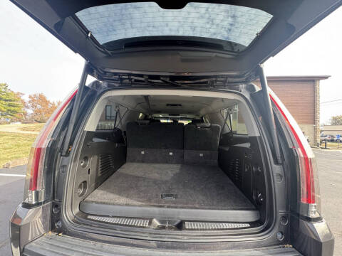 2017 Cadillac Escalade ESV Luxury