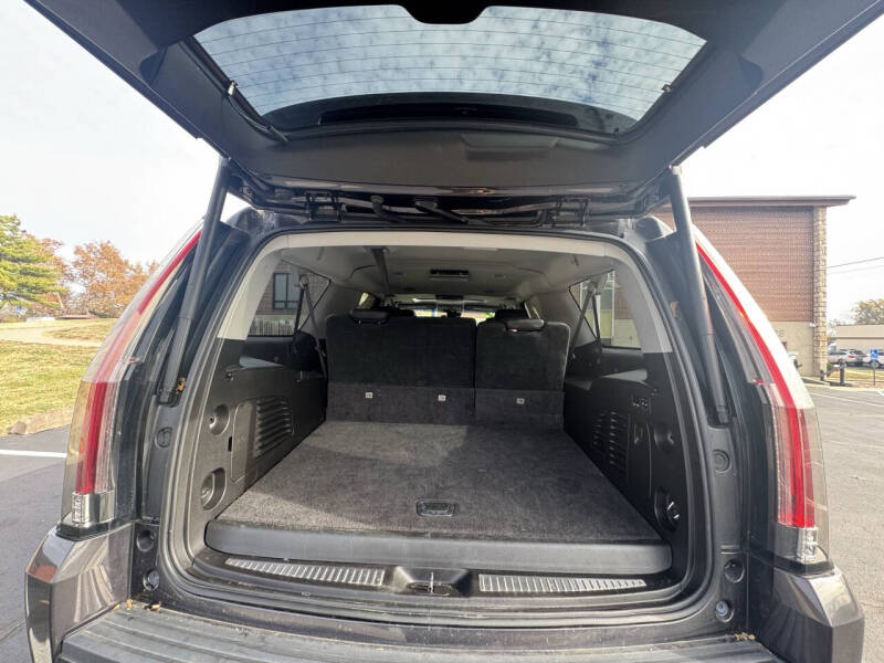 2017 Cadillac Escalade ESV Luxury