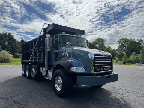 2013 Mack Granite