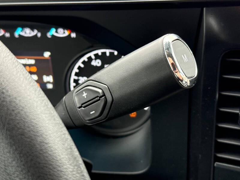 2025 Ford F-350 Super Duty XL