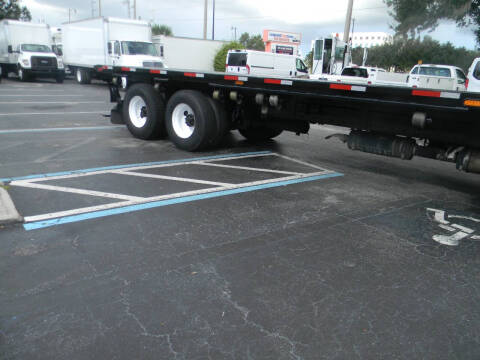 2017 Freightliner M2 106