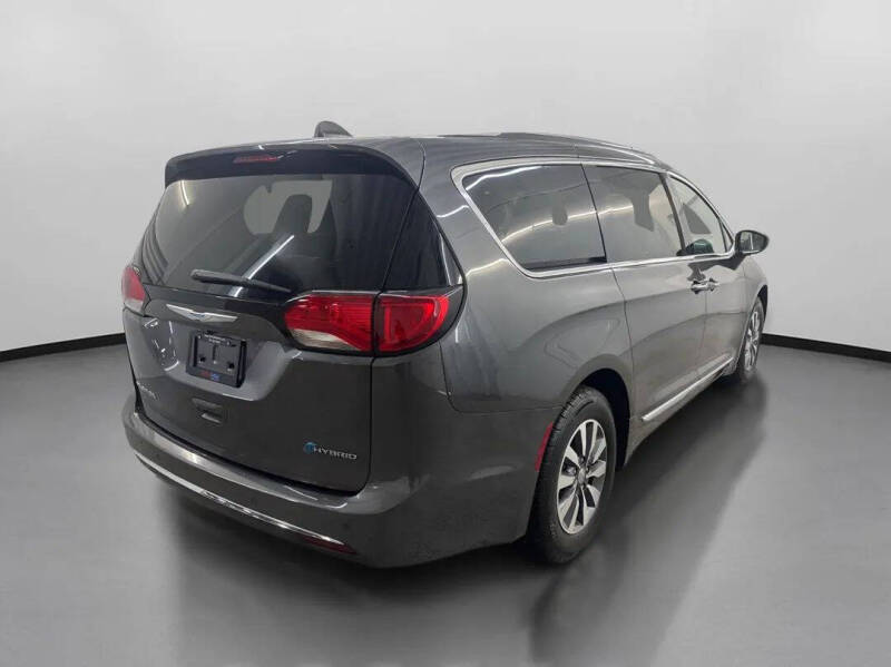 2020 Chrysler Pacifica Hybrid