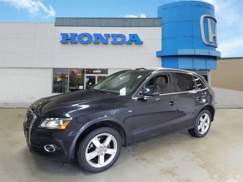 2012 Audi Q5 3.2 quattro Premium Plus