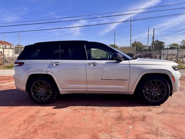 2025 Jeep Grand Cherokee Summit