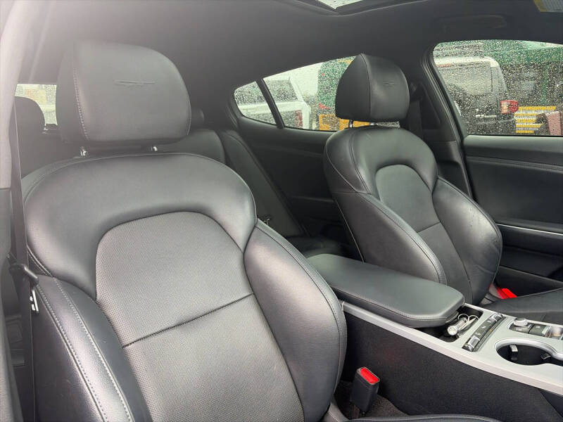 2019 Kia Stinger GT1