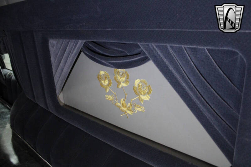 2001 Lincoln Town Car Executive