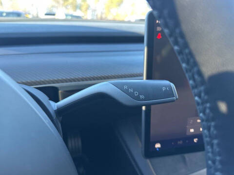 2023 Tesla Model 3 Performance