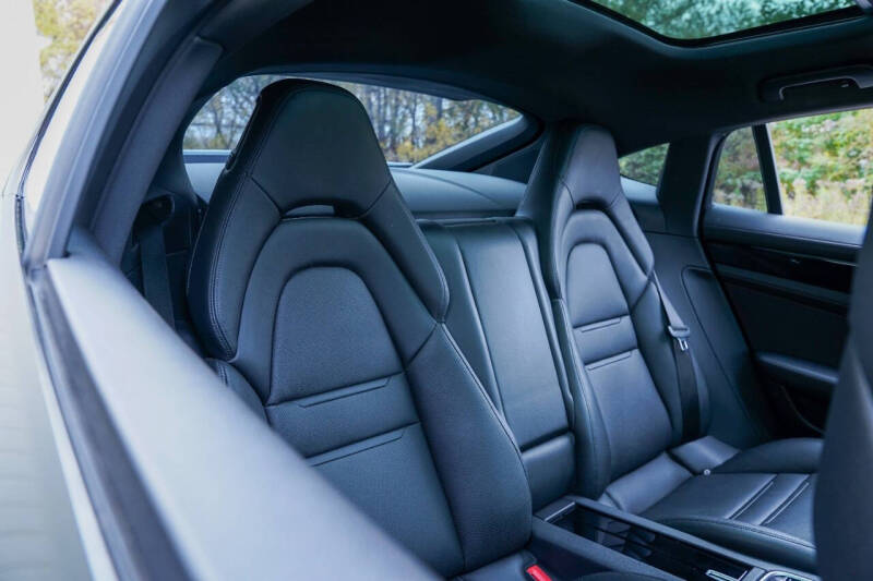 2018 Porsche Panamera 4S