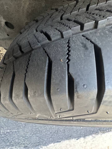 2005 Nissan Pathfinder LE