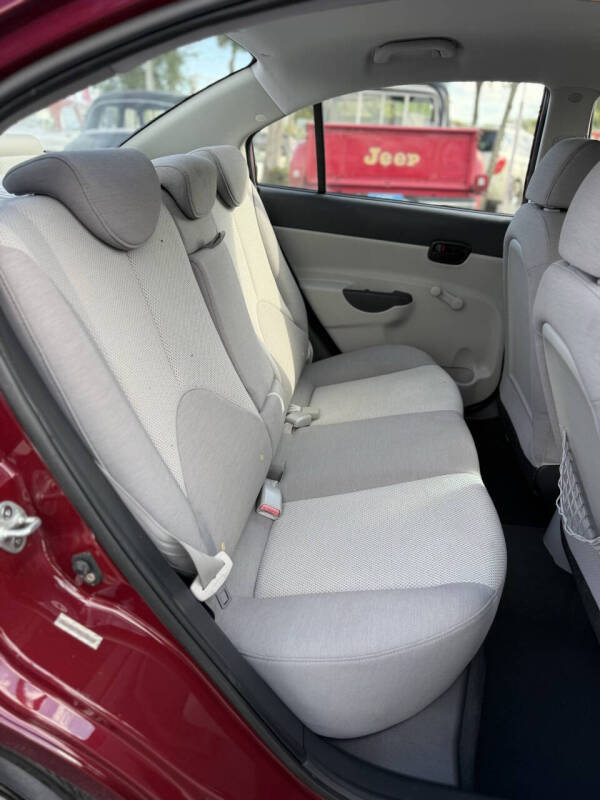 2009 Hyundai Accent GLS