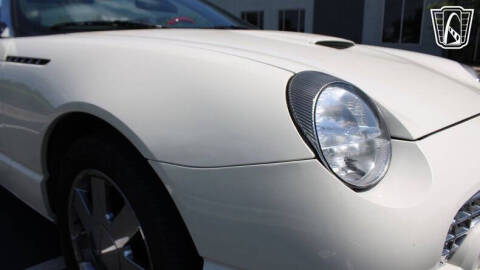 2002 Ford Thunderbird Deluxe