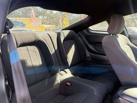 2022 Ford Mustang EcoBoost