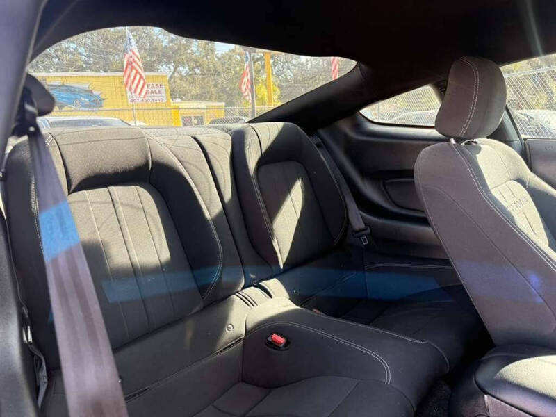 2022 Ford Mustang EcoBoost