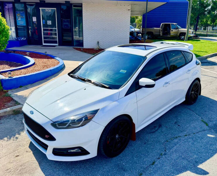 2018 Ford Focus ST