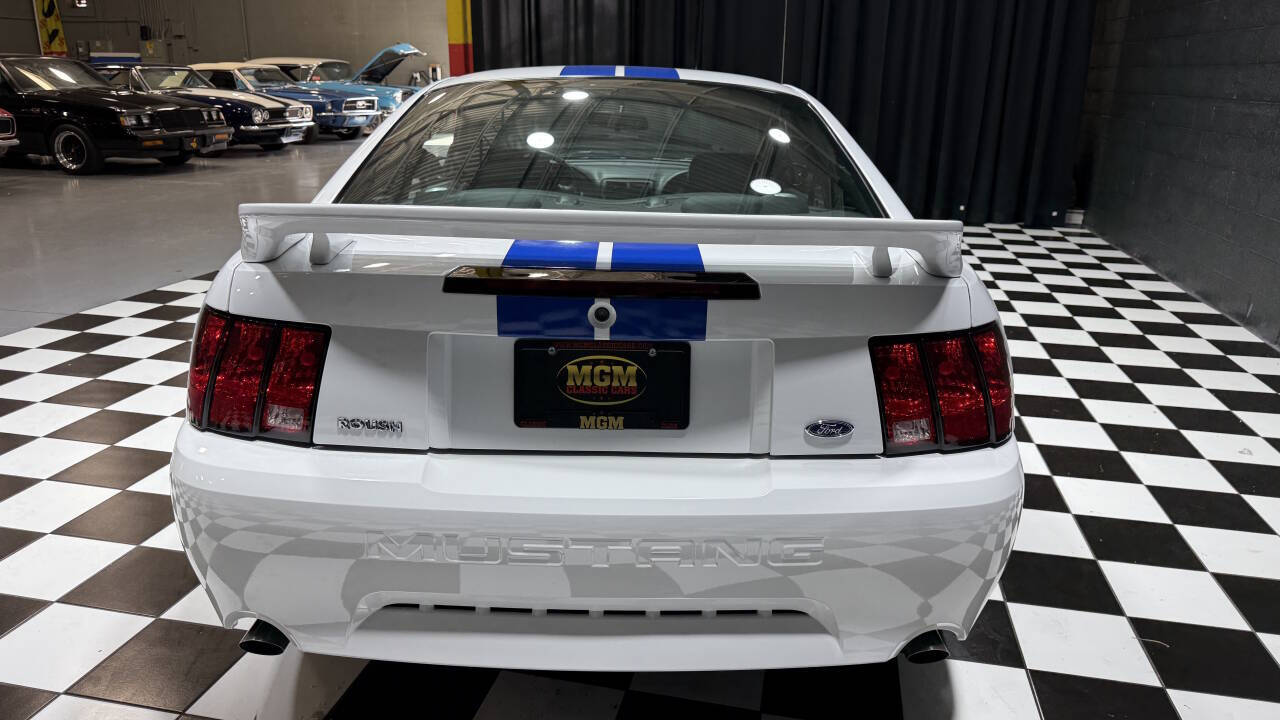 2003 Ford Mustang 12