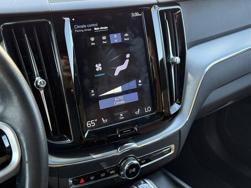 2020 Volvo XC60 41