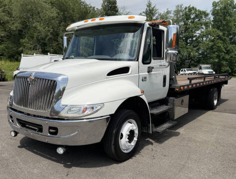 2006 International 4300 Rollback