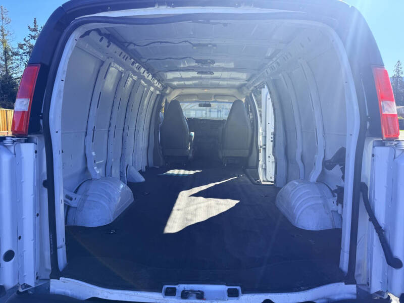 2021 Chevrolet Express 2500