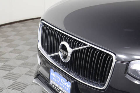 2018 Volvo XC90 T6 Momentum