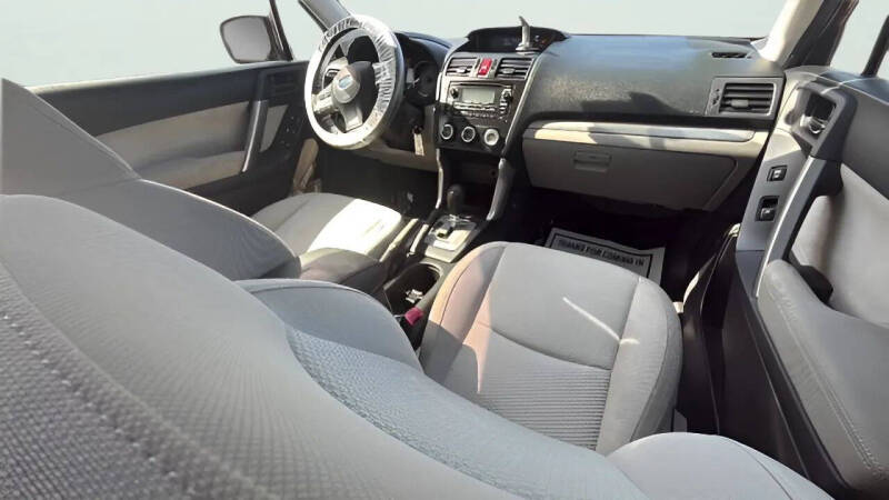 2015 Subaru Forester 2.5i