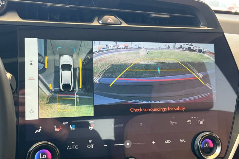 2023 Lexus RZ 450e Luxury