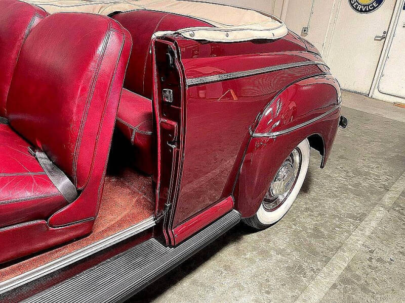 1941 Ford Super Deluxe