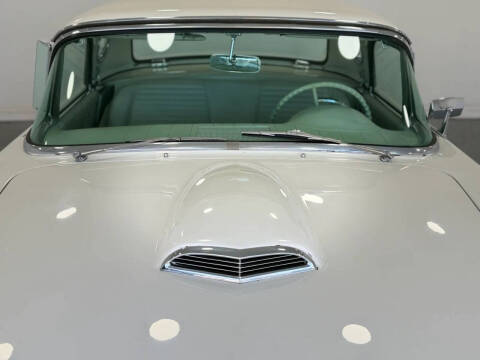1957 Ford Thunderbird