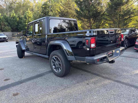 2022 Jeep Gladiator Willys