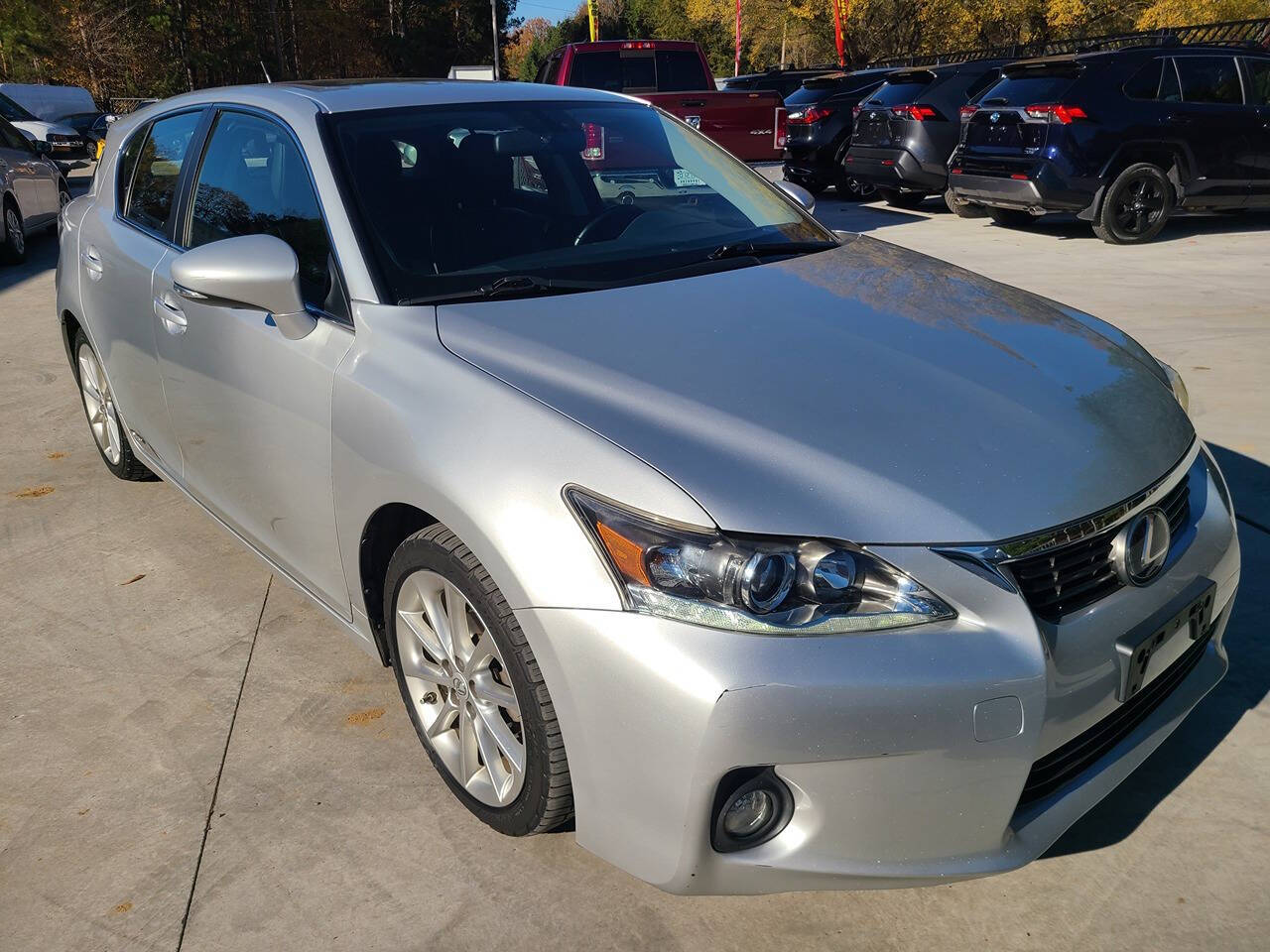 2013 Lexus CT 200h for sale at PAKK AUTOMOTIVE in Peachland, NC