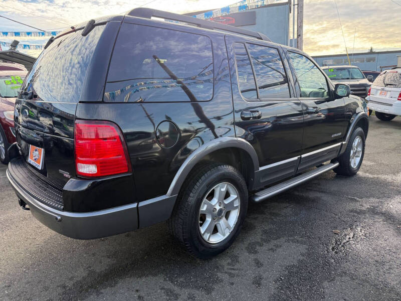 2005 Ford Explorer XLT