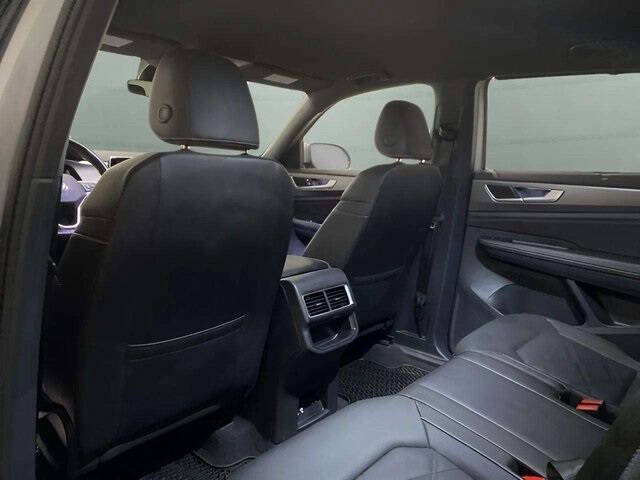 2025 Volkswagen Atlas Cross Sport SE 4Motion