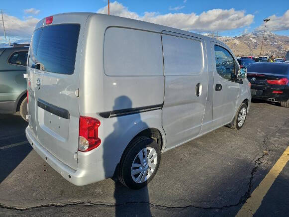 2017 Nissan NV200 SV photo 5