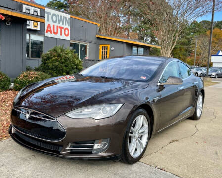 2013 Tesla Model S for sale at Town Auto in Chesapeake VA