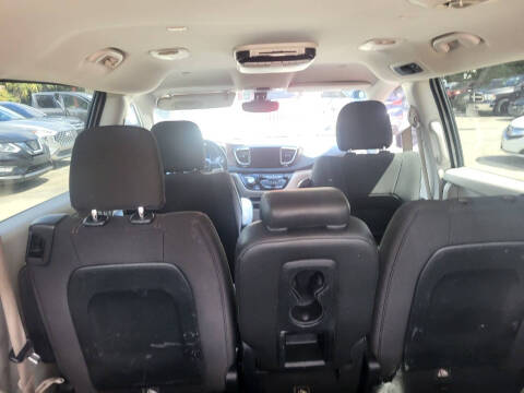 2017 Chrysler Pacifica Touring