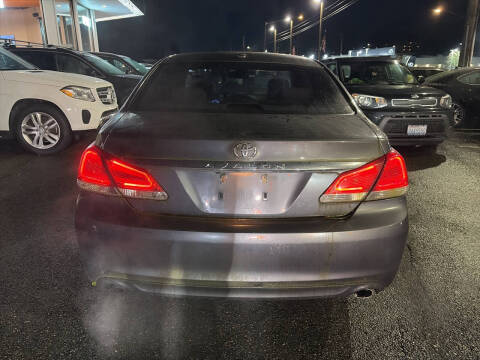 2011 Toyota Avalon Limited