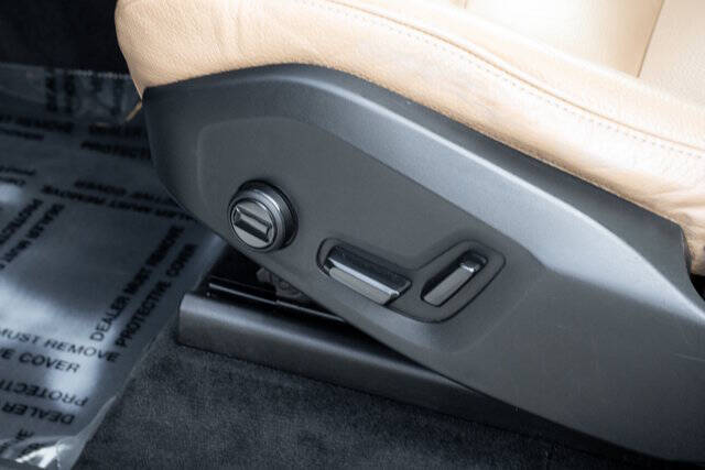 2019 Volvo XC90 T6 Momentum