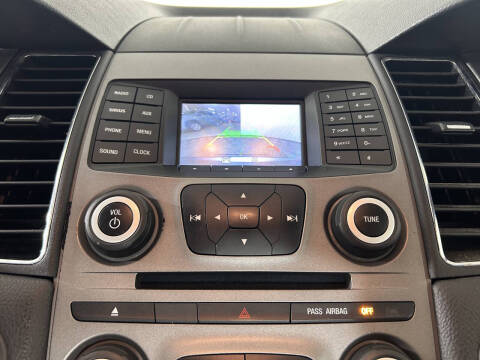 2015 Ford Taurus SEL