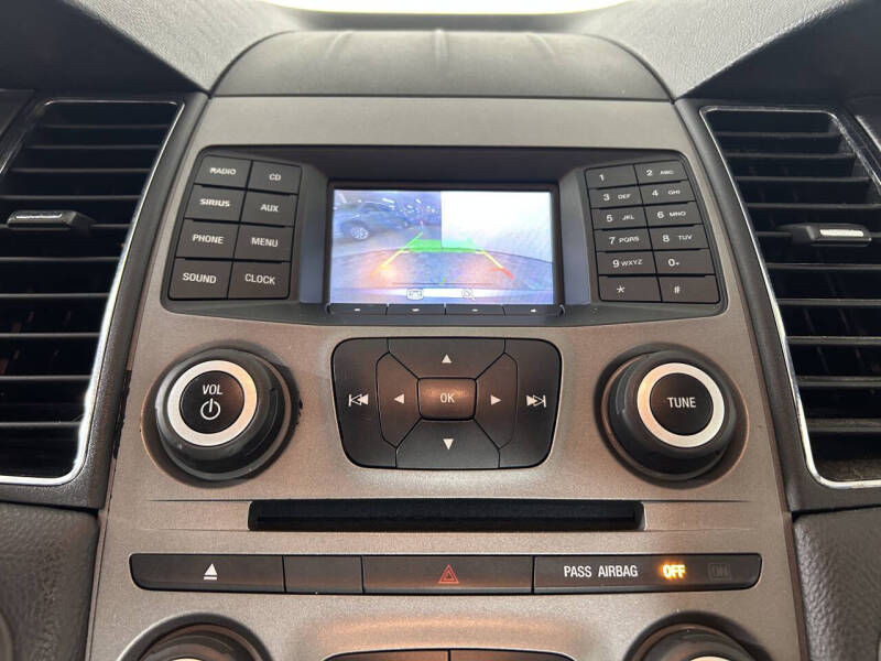 2015 Ford Taurus SEL
