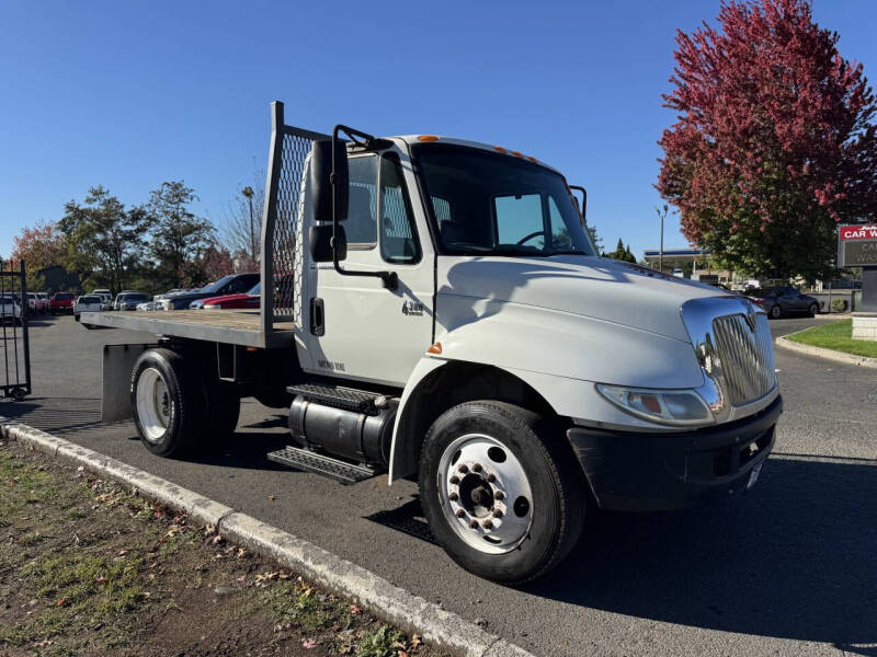 2004 International DuraStar 4300