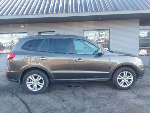 2012 Hyundai Santa Fe for sale at Auto Credit Connection LLC in Uniontown PA