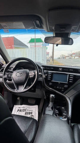 2020 Toyota Camry SE