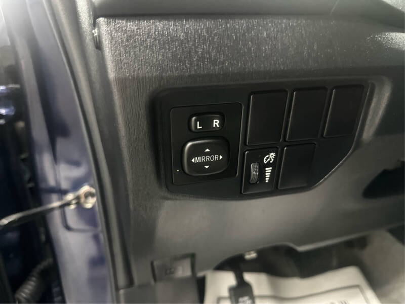 2014 Toyota Prius Two