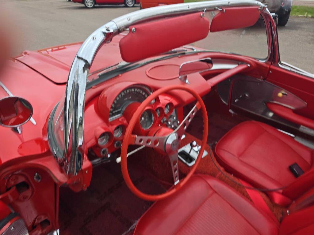 1961 Chevrolet Corvette 54
